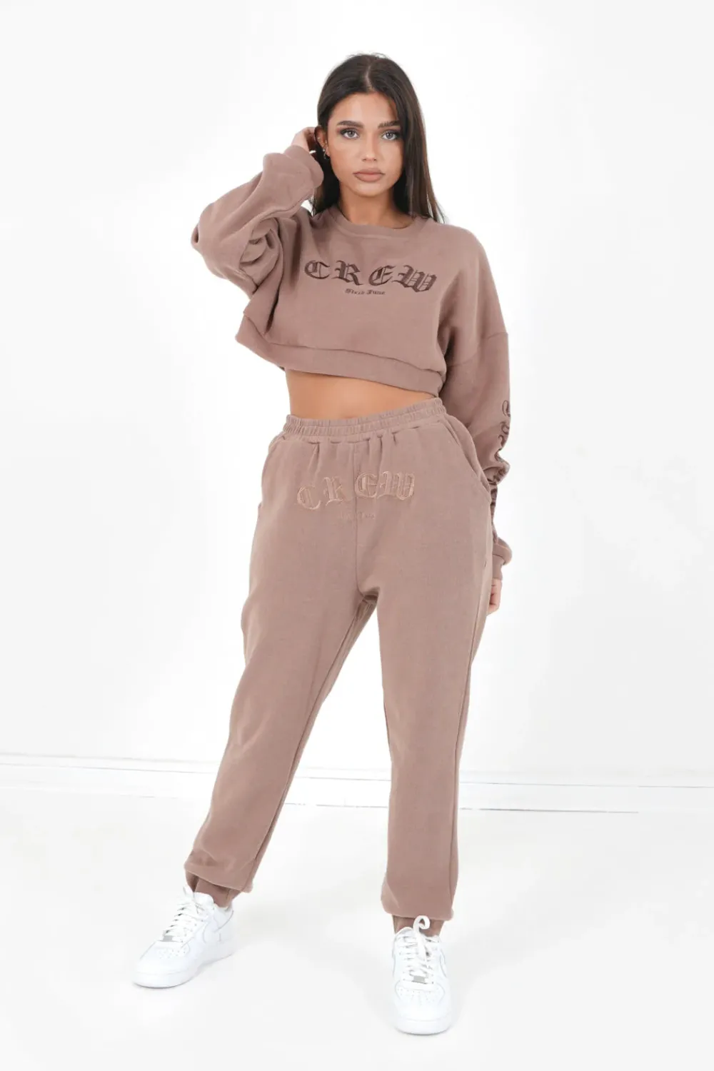 Femme Sixth June Pantalons | Jogging Crew Gothique Beige Fonce