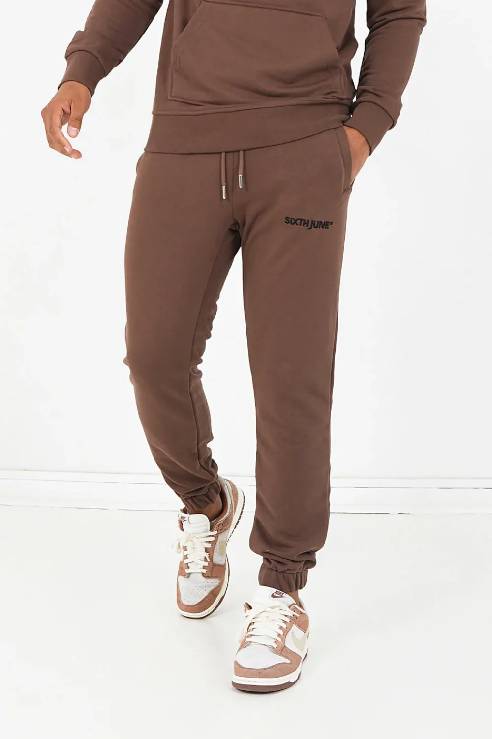 Homme Sixth June Pantalons | Jogging Soft Logo Brode Marron Fonce